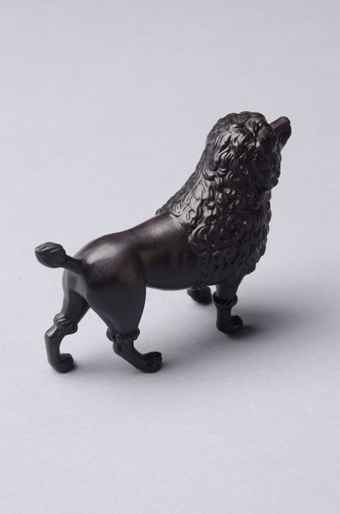 Picture of Poodle in Black Basalt
