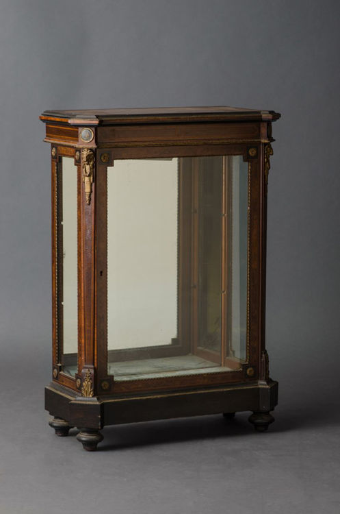 Picture of Victorian Vitrine