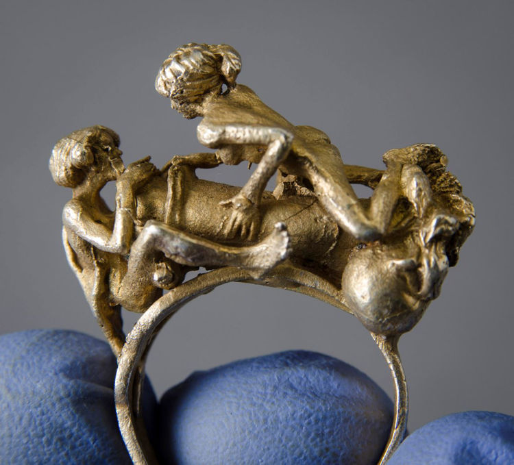Picture of Erotic Ring
